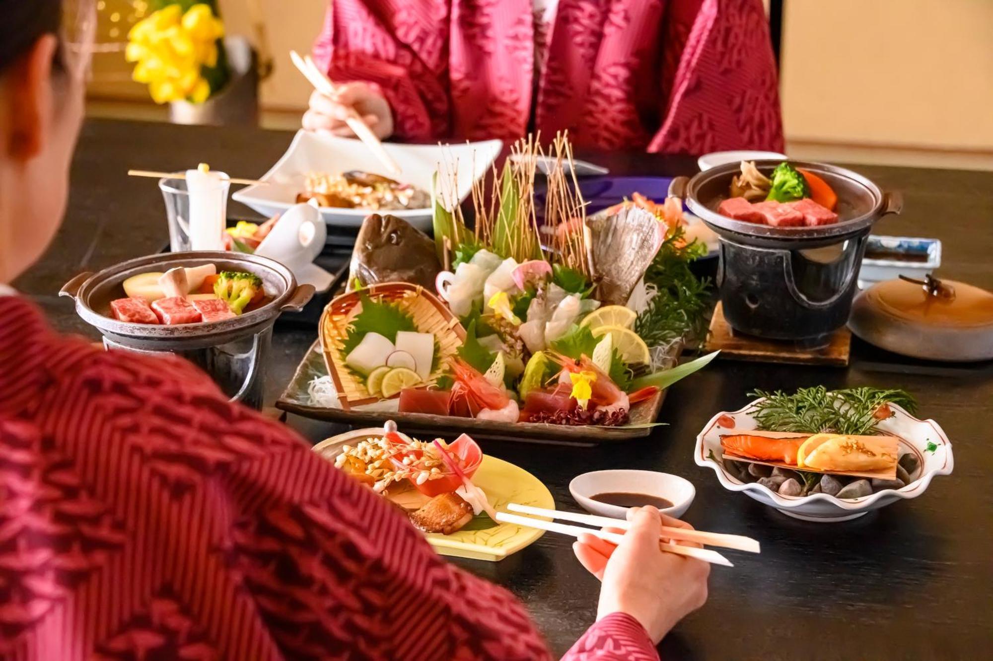 โรงแรมไคเกะ ทสิรุยะ โยนาโกะ ภายนอก รูปภาพ